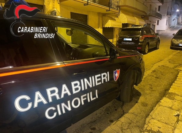 I Carabinieri Arrestano Persone Guarda Il Video