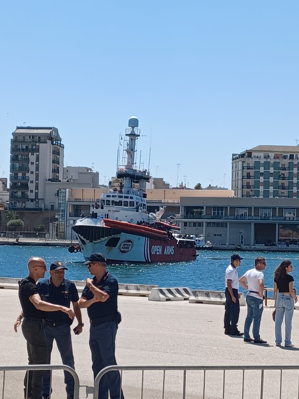 open_arms_porto_di_brindisi_luglio_2023_8.jpg