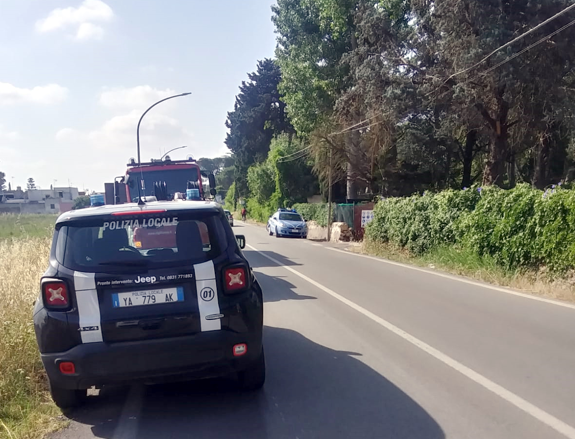 polizia_locale_vigili_del_fuoco_polizia_via_san_vito_giugno22_1.jpg