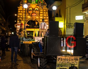 carnevale 2015 - il carro porta grande