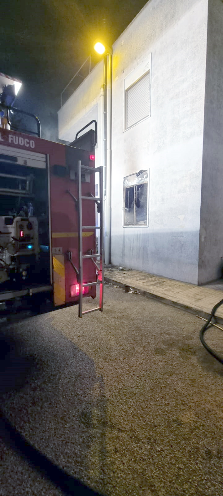 vigili fuoco particolari incendio