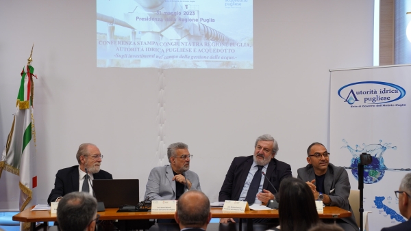 Presentato da Regione, AIP e AQP il Piano d’Ambito per la gestione delle acque in Puglia (Guarda il video)