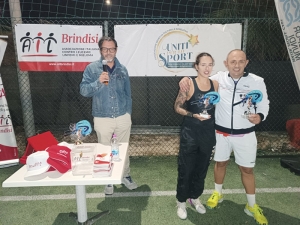 Torneo di Padel di beneficenza. Un successo l&#039;iniziativa targata &quot;Uniti per lo sport&quot;