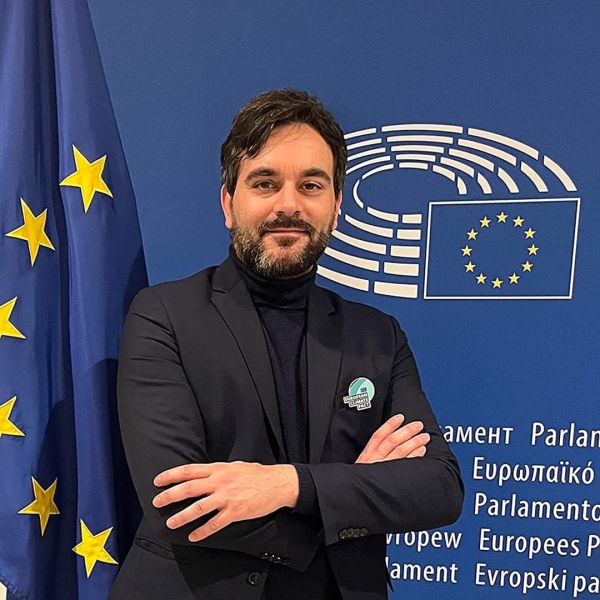 Domenico Pecere, Ambasciatore del Patto Europeo per il Clima, lancia un appello alla sostenibilità e trasparenza per il futuro di Ostuni