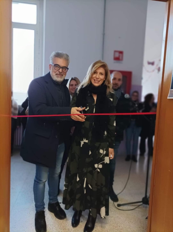 Mesagne. La &quot;Giosuè Carducci”  inaugura l’aula Stem