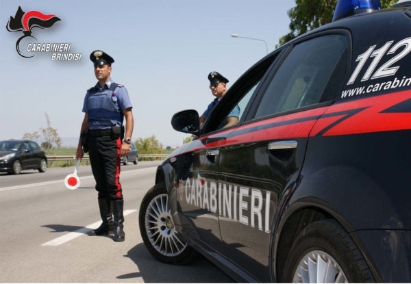 Un arresto, una denuncia in stato di libertà e cinque persone segnalate da parte dei carabinieri