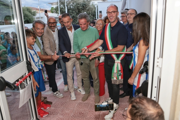 Inaugurato dopo i lavori di ammodernamento il tensostatico di via Galizia