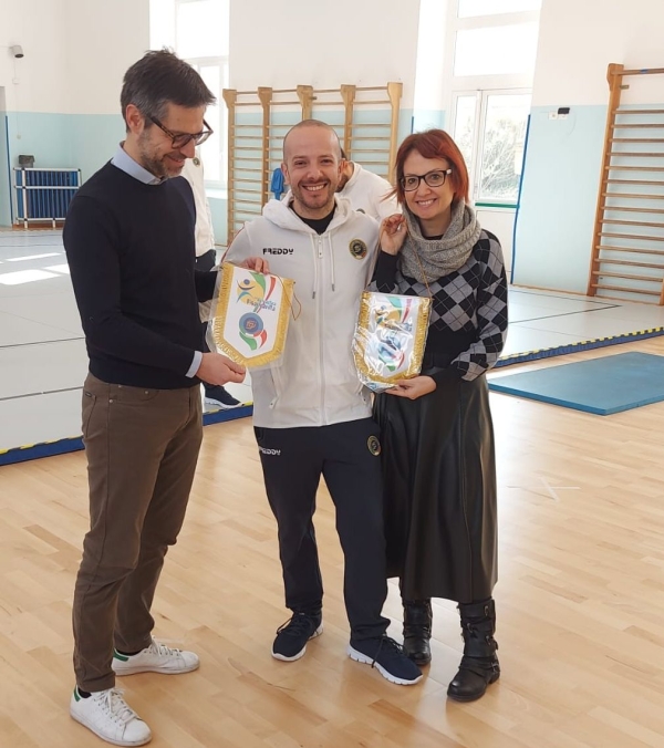 La palestra del plesso Moro sede degli allenamenti della Nazionale Italiana di ginnastica aerobica