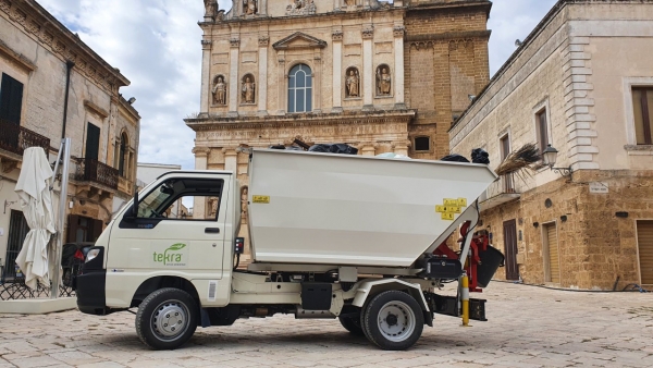 Nell’anno della pandemia, la raccolta differenziata di carta e cartone cresce del 2,3% in Puglia