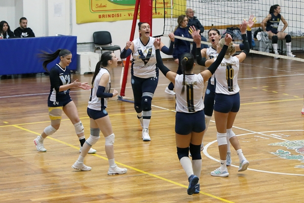 Un’Aurora Volley Brindisi vince per 3-0 sul campo della coriacea Joy Volley Gioia