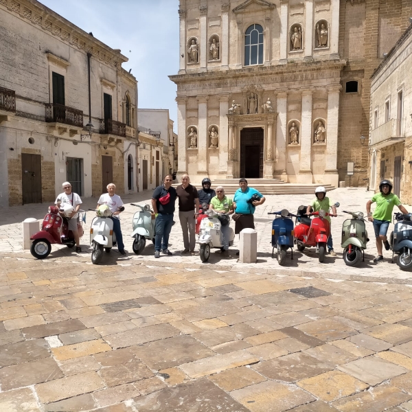 I vespisti mesagnesi al raduno internazionale del Salento