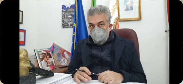 L&#039;indignazione di Matarrelli contro le scritte offensive ai sindaci