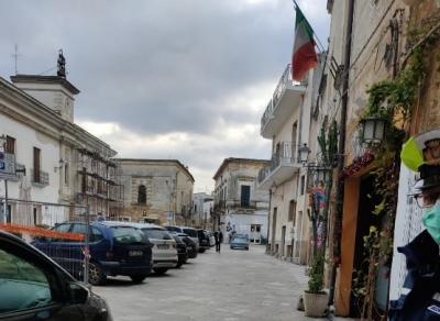 Attività di controllo della Polizia Locale nel centro storico di Mesagne (fotoservizio)