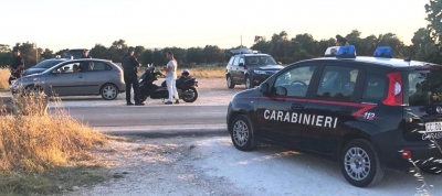 Al controllo in auto è stato trovato in possesso di 19 grammi di marijuana, denunciato. Segnalazione amministrativa per il passeggero