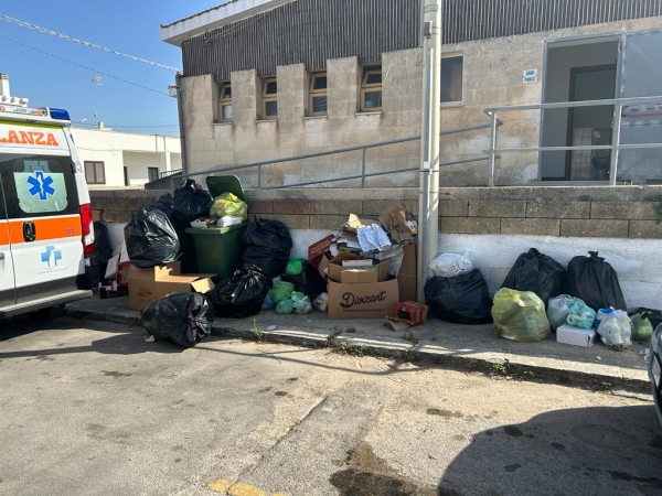 CAROVIGNO, FURTI E ACCOLTELLAMENTO