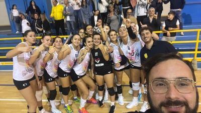 Volley. Ostuni - Mesagne 3-2: Esordio spettacolare, ma finale amaro per le  ragazze di coach Sportelli