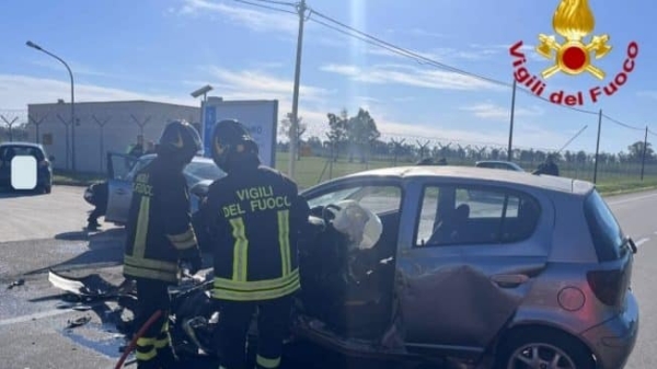 Scontro tra due auto, decedute due donne e un uomo