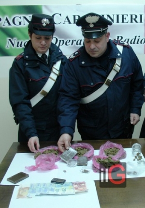 Trovato in possesso di 48 grammi di marijuana, denunciato