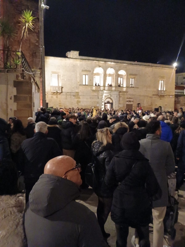 Grande successo per “La Cavalcata dei Re Magi” e la discesa della Befana a Mesagne