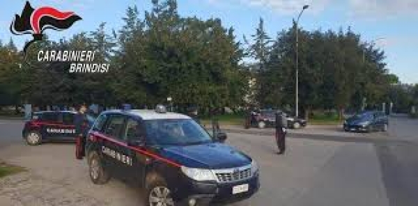 I carabinieri scoprono fortino della droga protetto da telecamere: un arresto e una denuncia