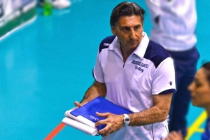 E’ Raffaele Capozziello, 55enne tecnico brindisino, il coach dell’Aurora Volley Brindisi