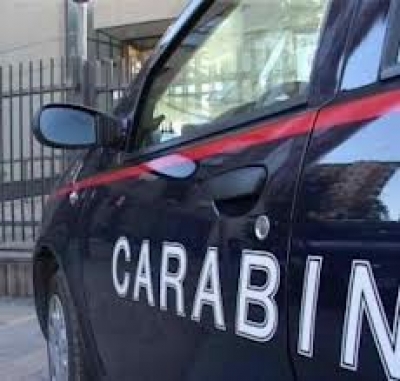 Violano gli obblighi di isolamento fiduciario e danneggiando la struttura ricettiva, denunciate