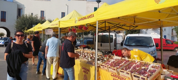 COLDIRETTI PUGLIA, 4 CONSUMATORI SU 10 A CACCIA DI CIBO A KM 0