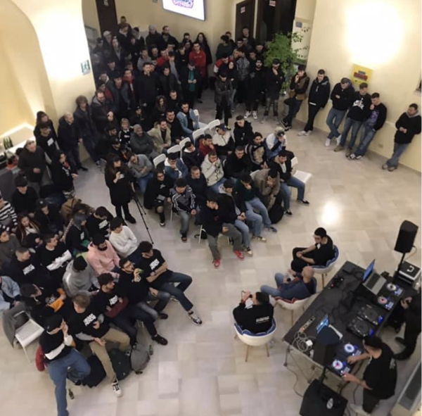 Brindisi accende l’innovazione: al via l&#039;Hackathon del progetto “Youth Brindisi”