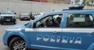 Polstrada: sequestra due motori e denuncia 48enne per ricettazione