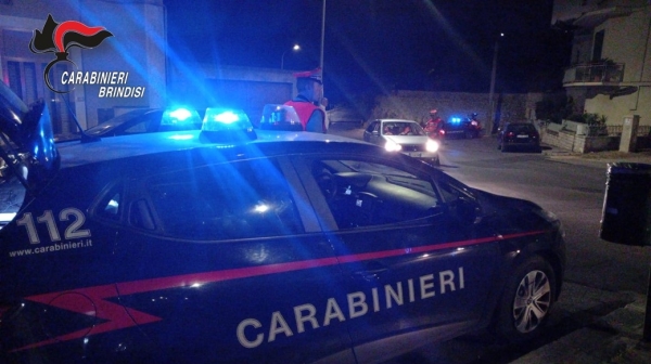 I carabinieri arrestano un uomo per violenza sessuale e pornografia minorile