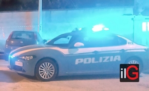 La polizia indaga un pusher