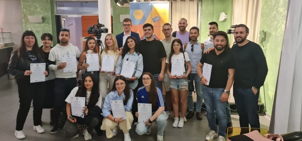 GRANDE SUCCESSO DEL CORSO &quot;UNSCRIPTED PER SOCIAL E TV&quot; TENUTO PRESSO LAB CREATION DI MESAGNE