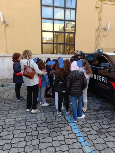 Studenti visitano il Comando Provinciale Carabinieri