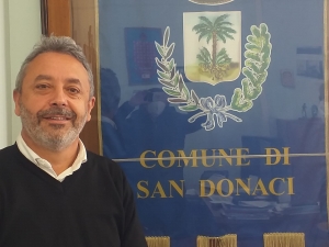 Sindaco di Sandonaci ottiene il ritiro di importanti quantitativi di PFU dai Consorzi nazionali