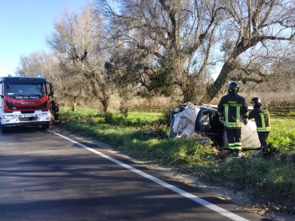 Mesagne. Incidente con una ragazza 30enne ferita