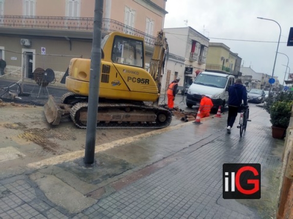 Mesagne. Lavori stradali in via Marconi.