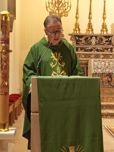 Don Francesco Funaro lascia il testimone della Parrocchia di Santa Maria in Bethlem a don Pierluigi Ruggiero