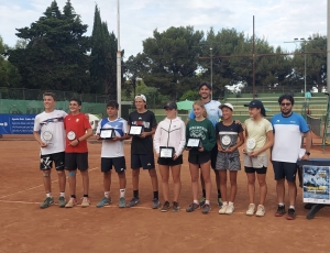 La premiazione dei primi e dei secondi classificati del torneo di doppio