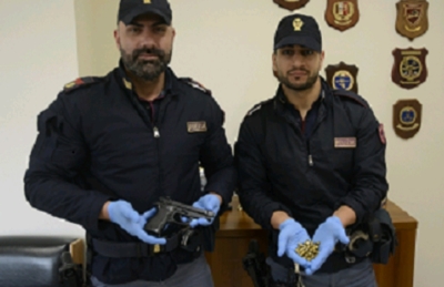 La polizia ritrova una pistola