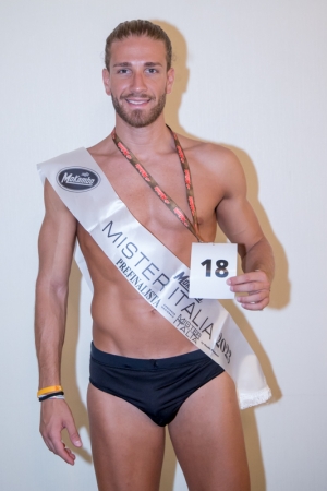 BRINDISI SOGNA, FRANCESCO IN FINALE A “MISTER ITALIA”