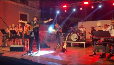 Mesagne estate, gli appuntamenti di giovedì 8 agosto  Spettacolo musico-teatrale nel chiostro del Comune, concerto dei &quot;The Rockin&#039; Revival&quot; in piazza Orsini