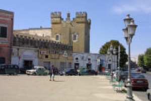 Mesagne. Chiusa al traffico per una settimana piazza porta Grande