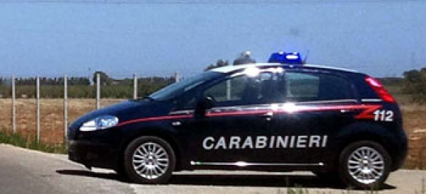 Detiene “marijuana” nel marsupio e altro stupefacente nascosto in casa, denunciato