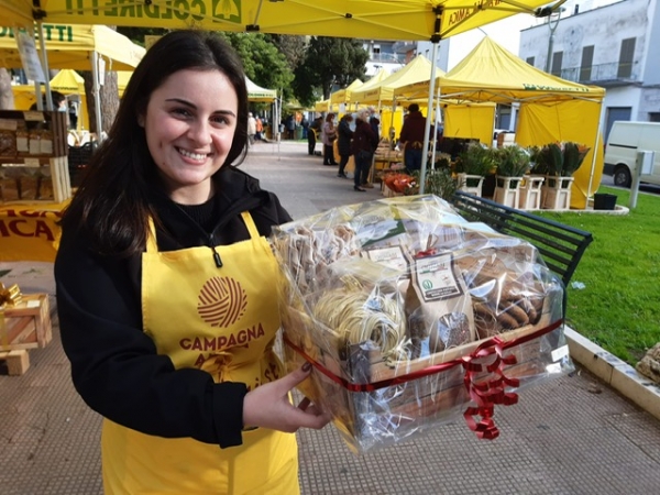 NATALE: COLDIRETTI PUGLIA, SCATTA CORSA A CESTI ENOGASTRONOMICI ‘FAI DA TE’