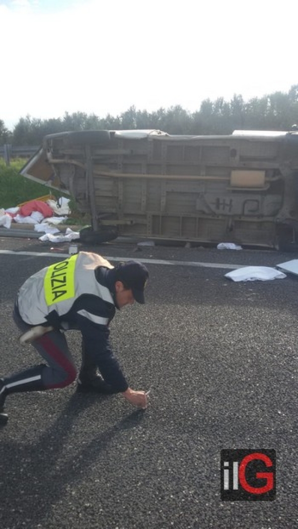 Doppio incidente stradale, coinvolta un&#039;auto della Polstrada