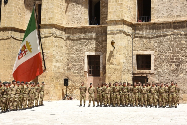 A BRINDISI IL PASSAGGIO DI CONSEGNE DEL COMANDANTE DELLA FORZA ANFIBIA