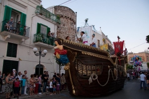 Scamiciata, la Caravella di San Nicola per il Corteo storico