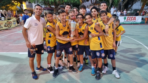 L&#039;Aurora Basket Brindisi vince il torneo &quot;Brindisi Porta del Salento&quot;