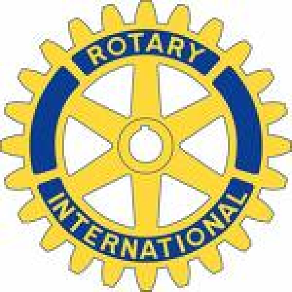 Rotary Mesagne. La magia dell incontro prima e terza età. Teniamoci per mano incontro intergenerazionale