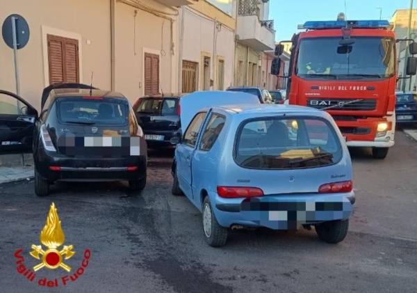 Incidente tra 2 auto con 6 persone ferite